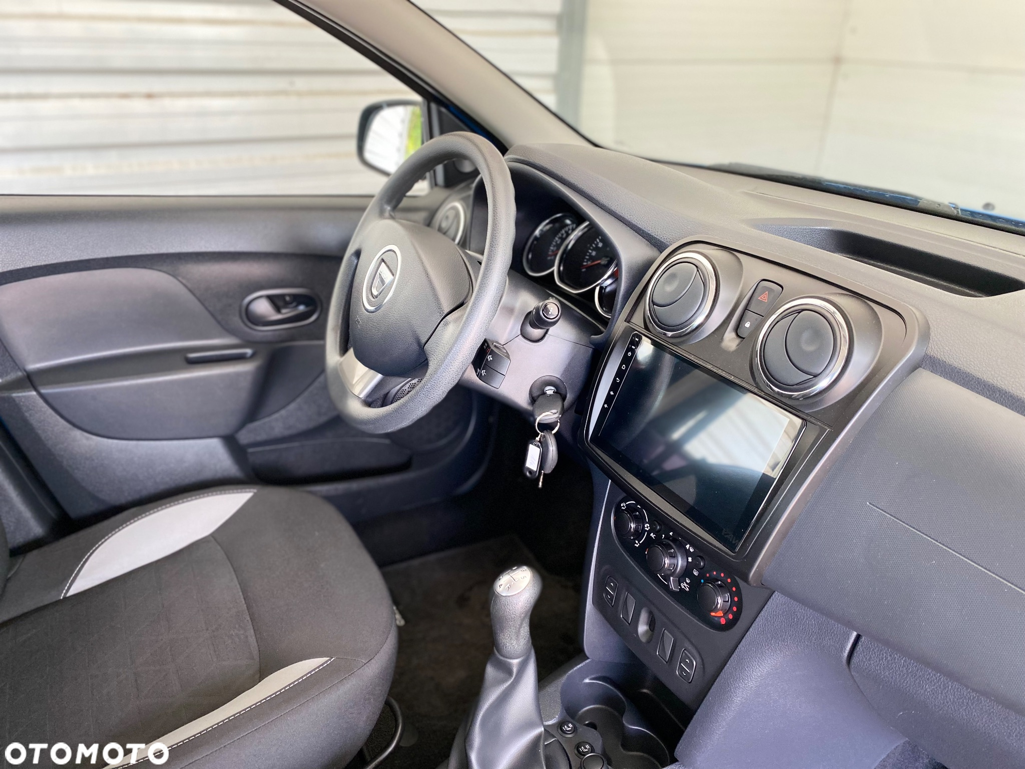Dacia Sandero 0.9 TCe SL Celebration - 12