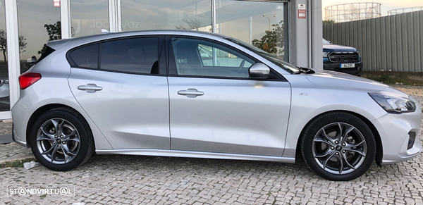 Ford Focus 1.0 EcoBoost MHEV ST-Line