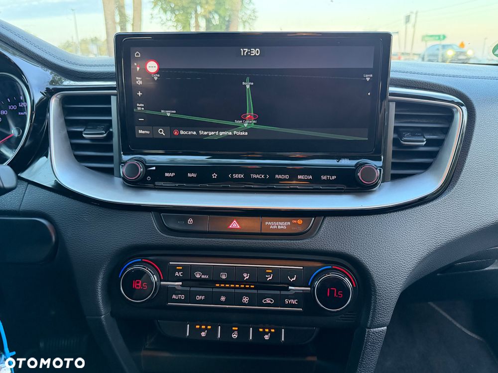 Kia Ceed - 14