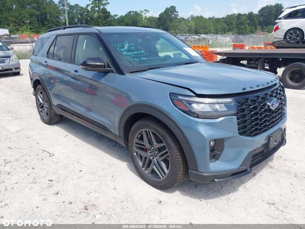 Ford Explorer - 7