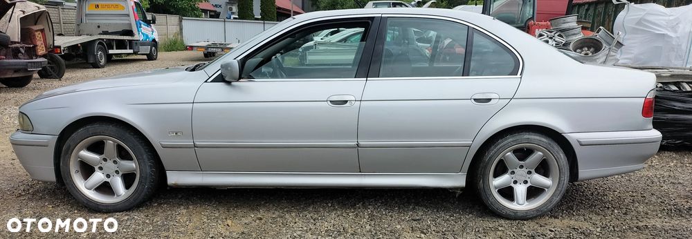 BMW 5 E39 LIFT 525 M57  KOMPLETNY DRZWI PRZÓD TYŁ MASKA BŁOTNIK LAMPA PAS PRZEDNI KLAPA SZYBA LUSTERKO SILNIK SKRZYNIA CAŁY NA CZĘŚCI - 2