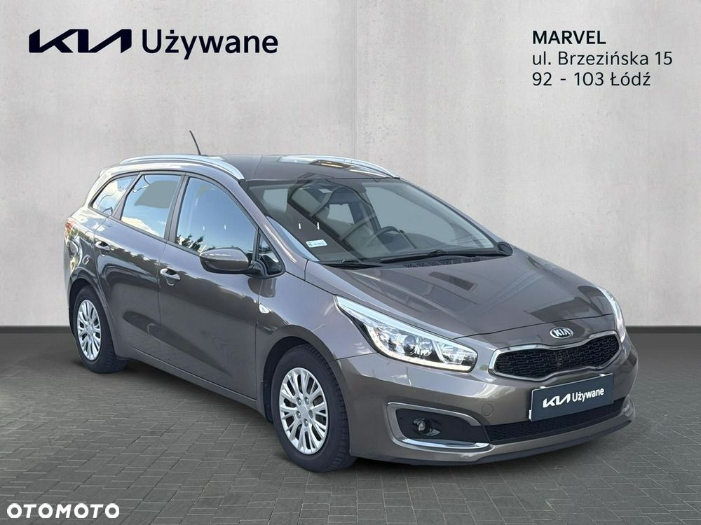 Kia Ceed - 4