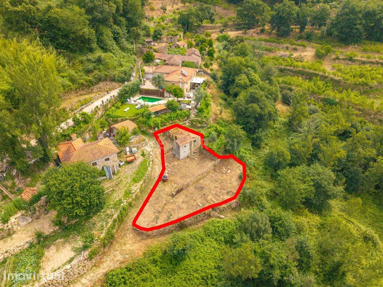 Oportunidade Única: Moradia para reconstrução em Penha Longa, Marco de - Grande imagem: 2/11