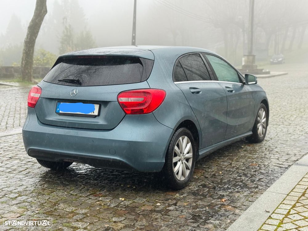 Mercedes-Benz A 180 CDI (BlueEFFICIENCY) Urban - 3