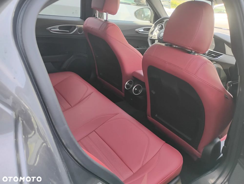 Alfa Romeo Giulia 2.0 Turbo Veloce Q4 - 7