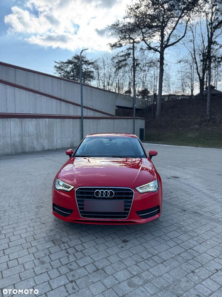Audi A3 1.6 TDI ultra Attraction - 2