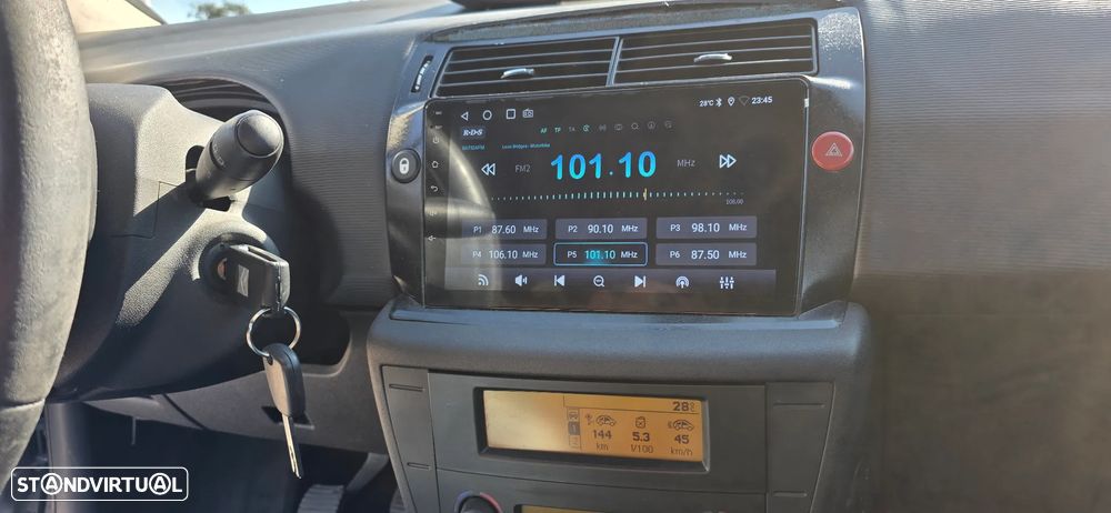 Citroën C4 1.6 HDi Exclusive - 19