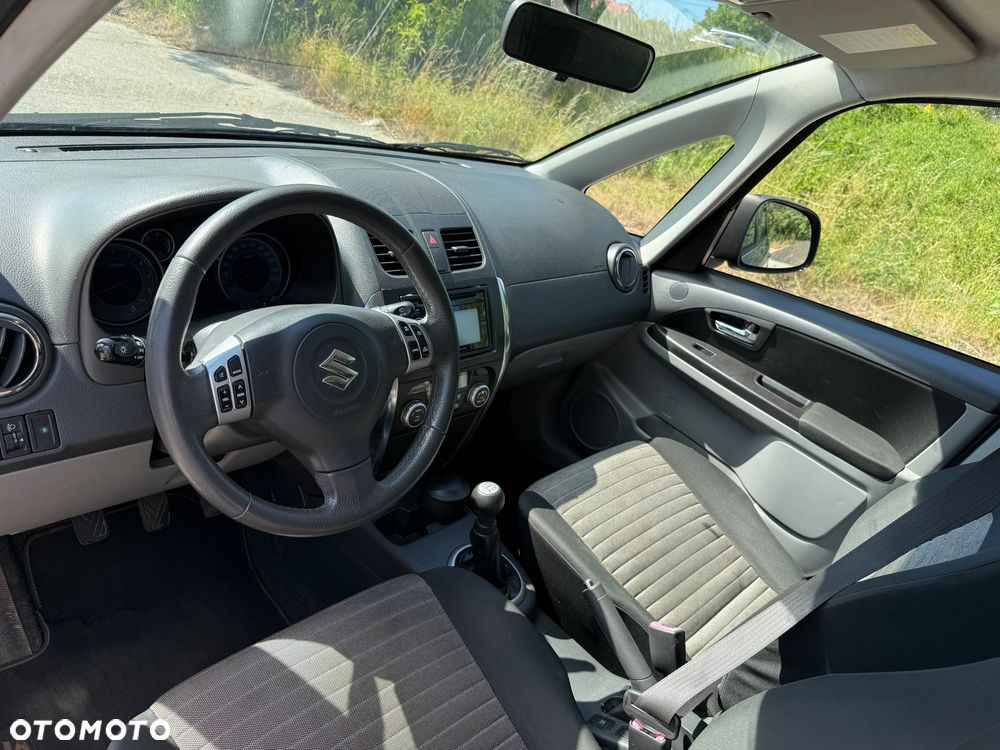 Suzuki SX4 1.6 VVT 4x2 Comfort - 9