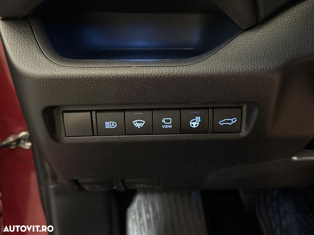 Toyota RAV4 - 16