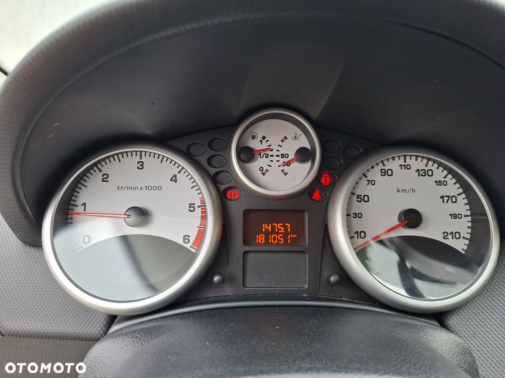 Peugeot 207 - 14