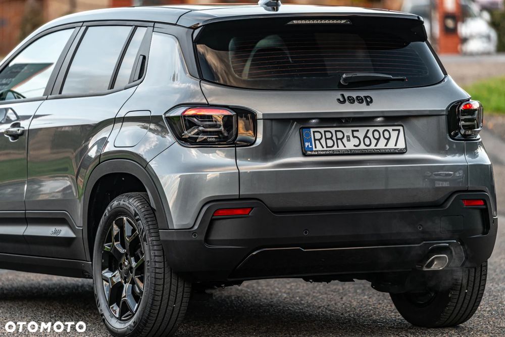 Jeep Avenger 1.2 GSE T3 Turbo-Benzin GDI Longitude - 7
