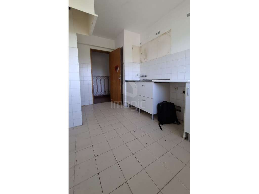 Apartamento T3 Usado em Casal de Cambra - Grande imagem: 5/12