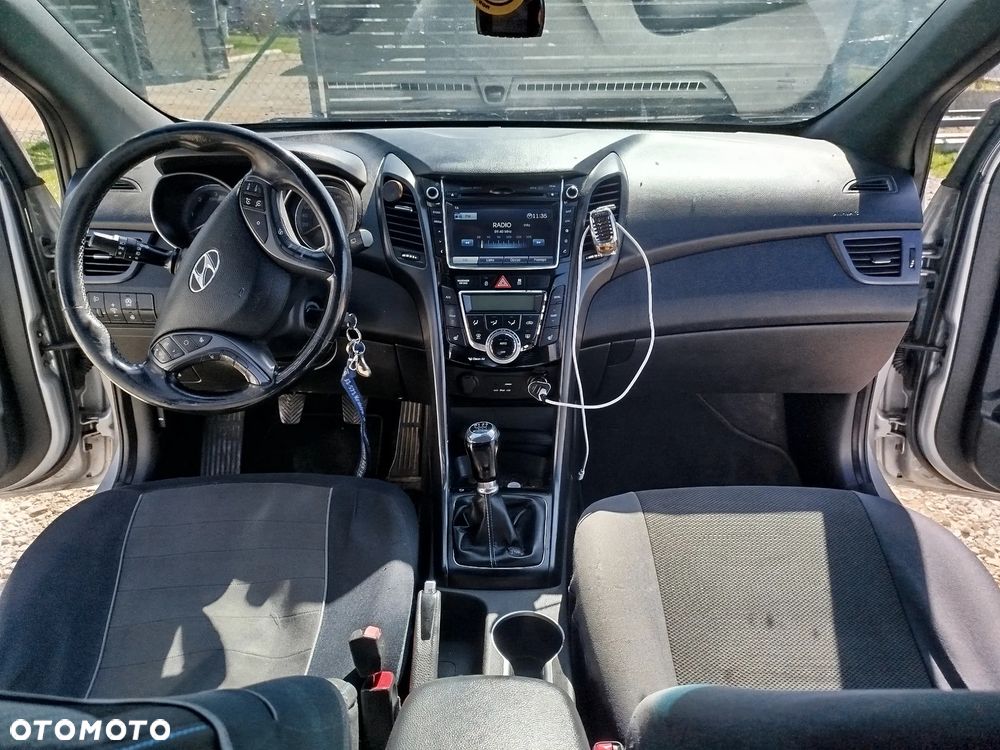 Hyundai i30 1.6 CRDi BlueDrive Comfort - 6