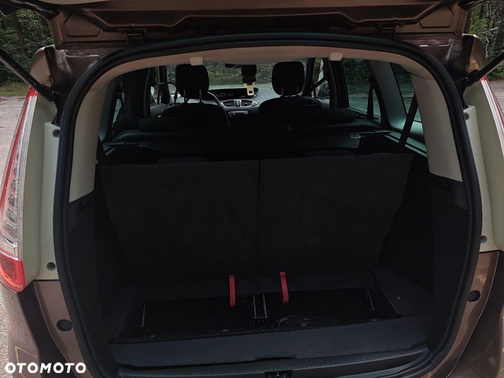 Renault Scenic 1.6 16V 110 LIMITED - 9