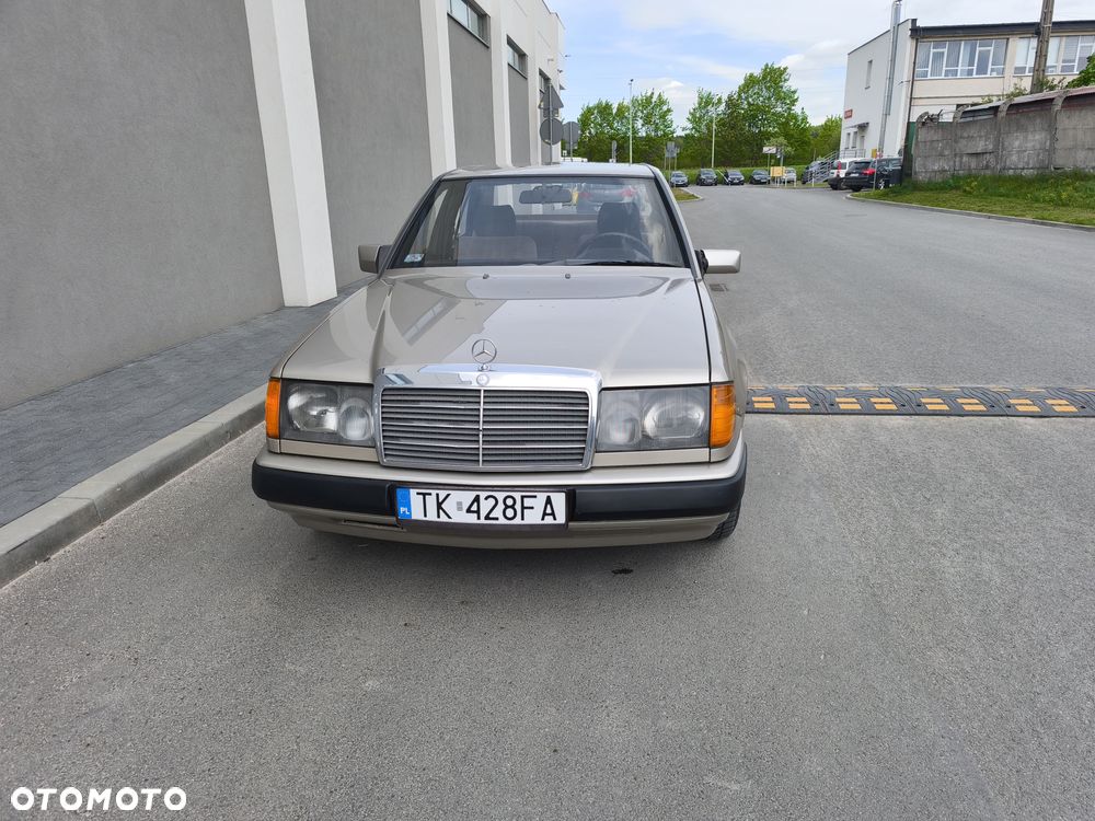 Mercedes-Benz W124 (1984-1993) - 2