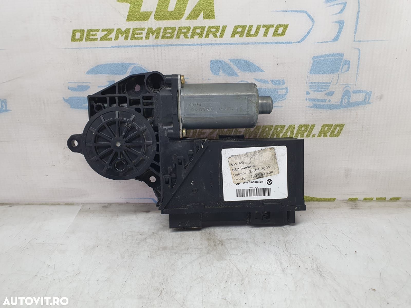 Motoras macara dreapta fata 0130821764 Volkswagen VW Touareg generati - 1