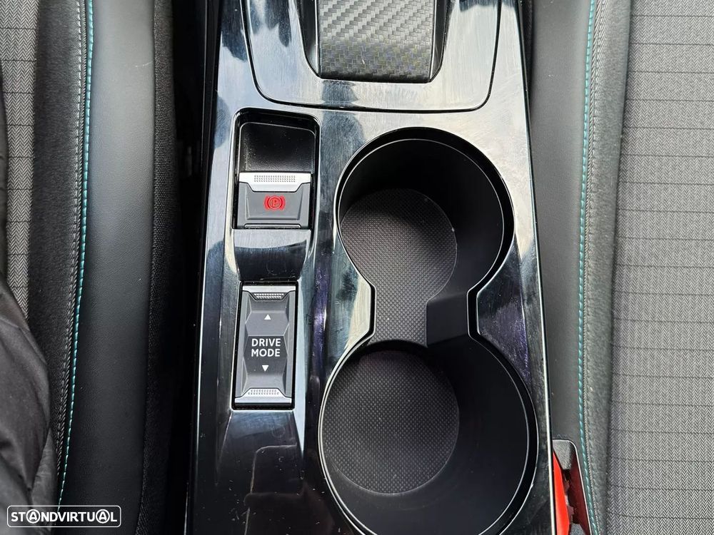 Peugeot 2008 PureTech 130 EAT8 Allure - 13