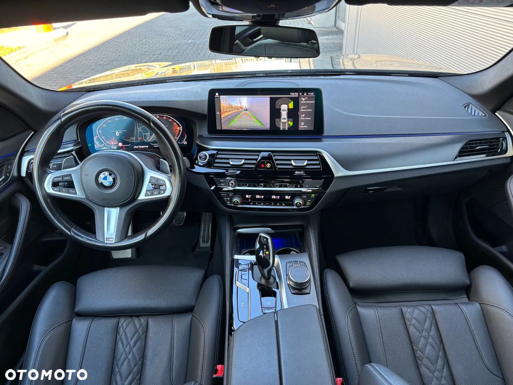 BMW Seria 5 520d xDrive M Sport Edition - 7