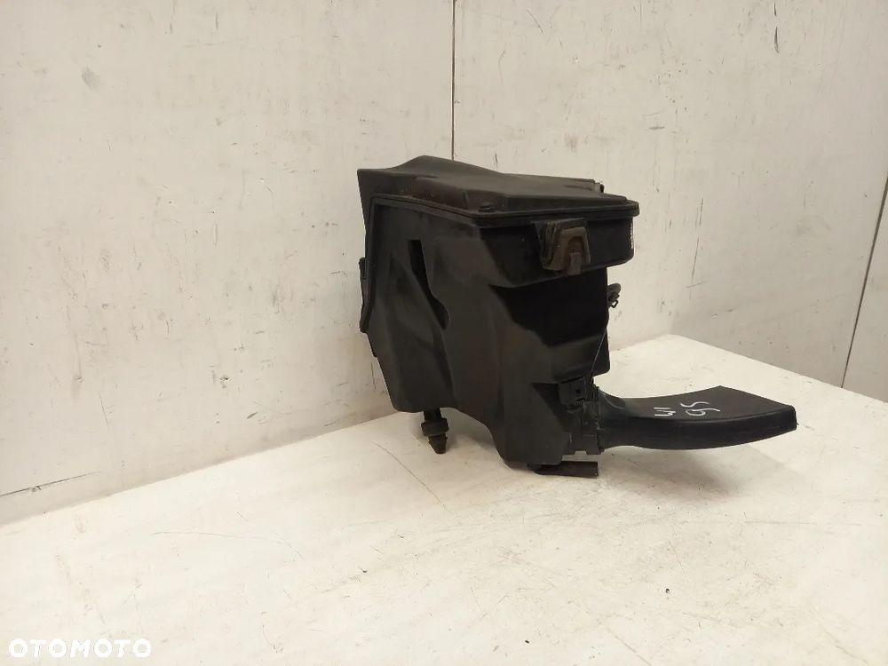 Audi A4 8K0 A5 8T0 TDI filtr powietrza obudowa - 3