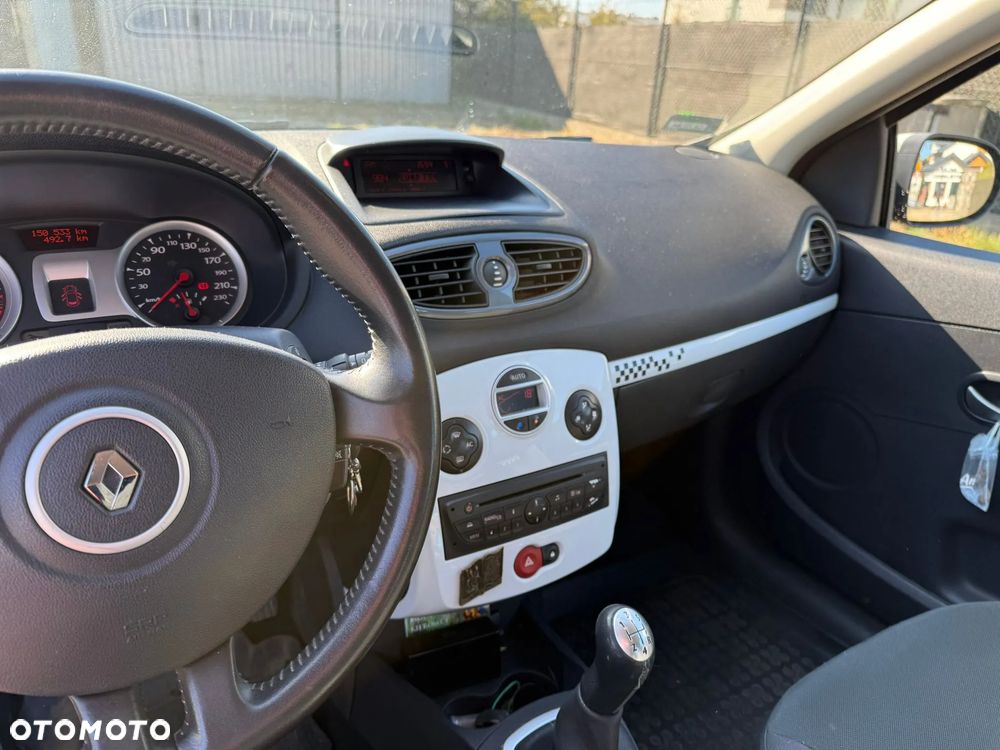 Renault Clio 1.2 16V TCE S - 8