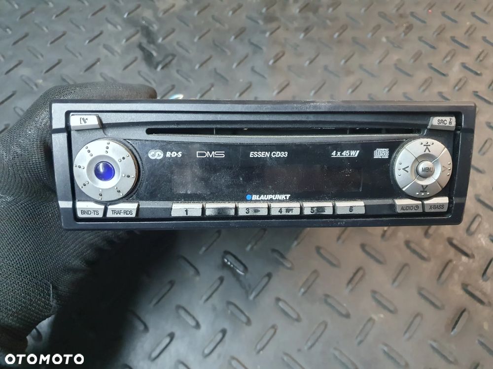 RADIOODTWARZACZ SAMOCHODOWY 1-DIN BLAUPUNKT ESSEN CD33 4X45W RDS CD X-BASS - 1