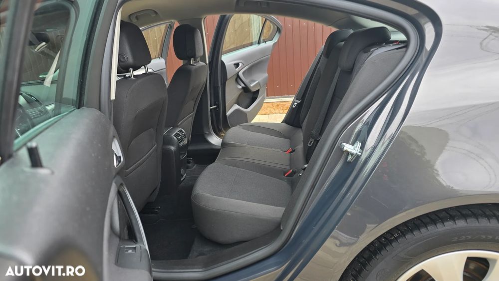Opel Insignia 2.0 CDTi ECOFLEX Start/Stop Edition - 6