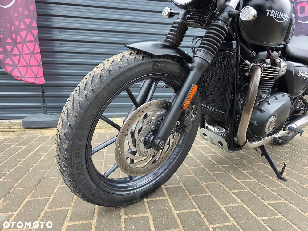 Triumph Street Twin - 24