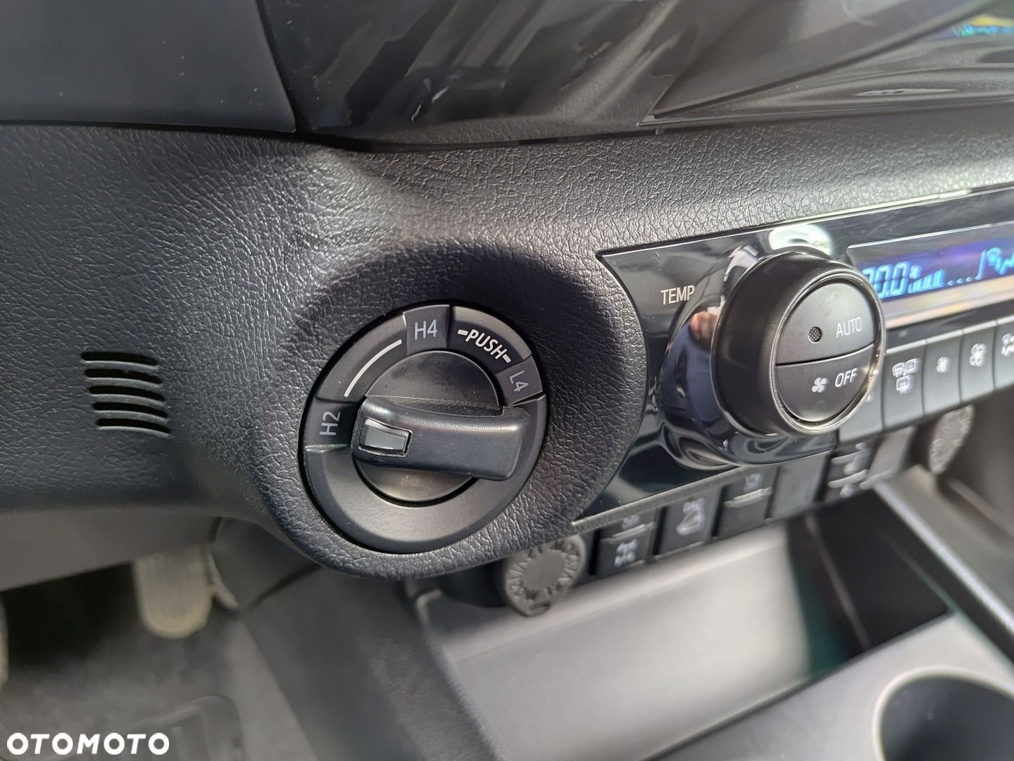 Toyota Hilux 2.8 D-4D Double Cab Invincible 4x4 - 23