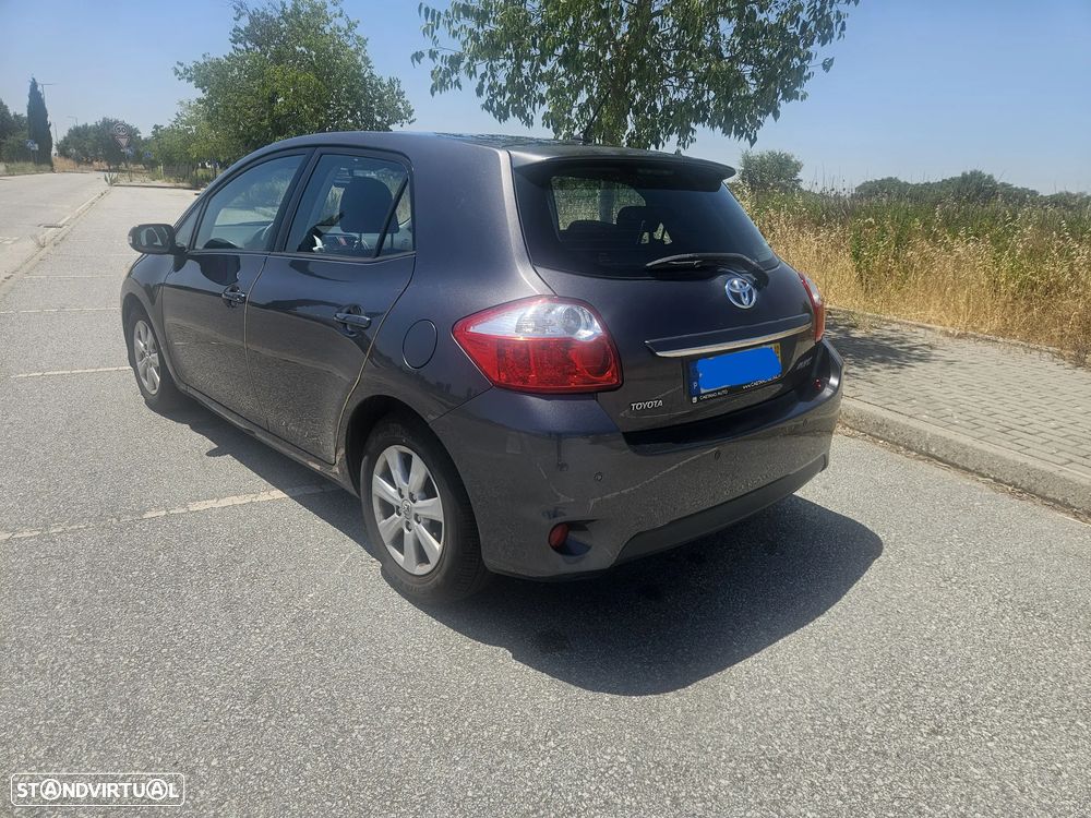 Toyota Auris 1.4 D-4D ACtive 110g - 3