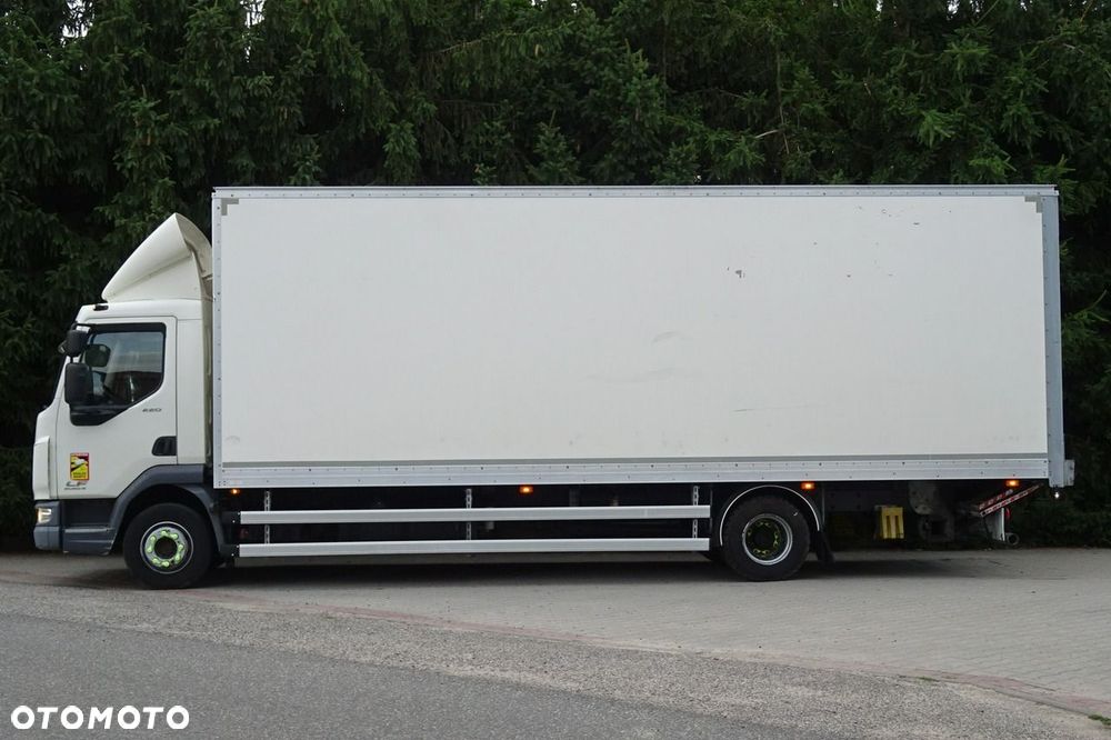 DAF LF 220 Euro 6 kontener 18p winda sprowadzony książka - 4