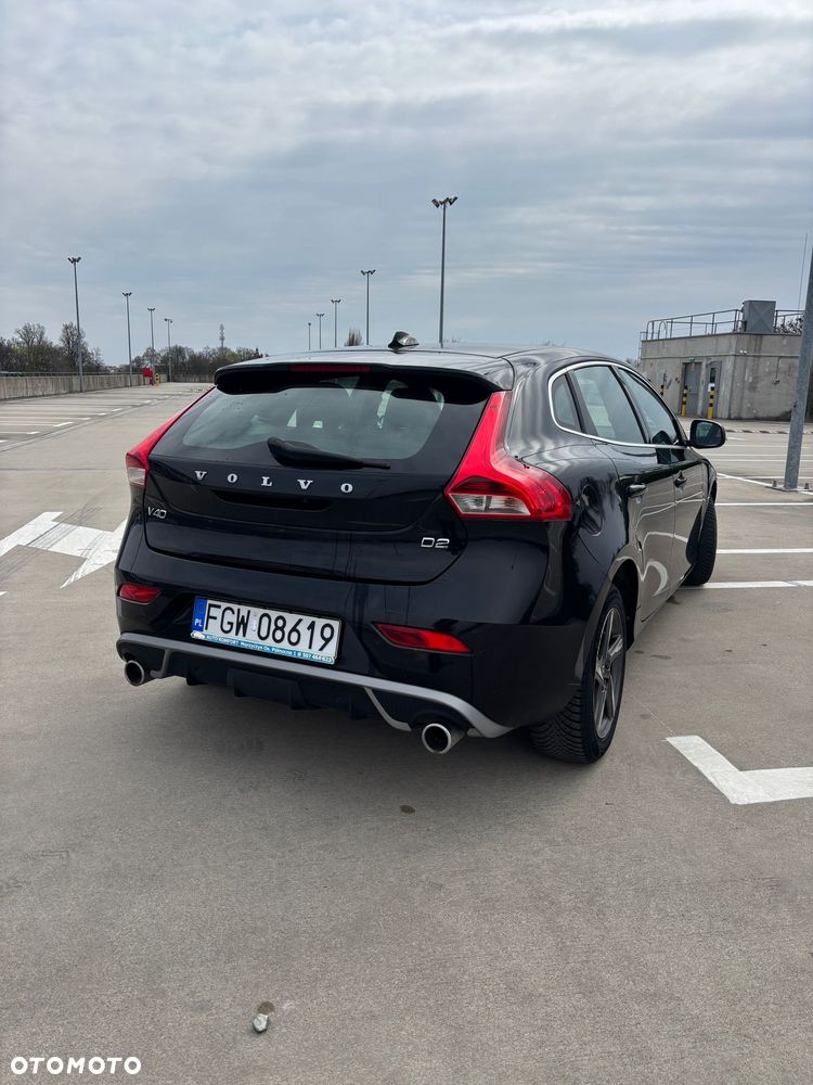 Volvo V40 D2 Drive-E R-Design Kinetic - 6