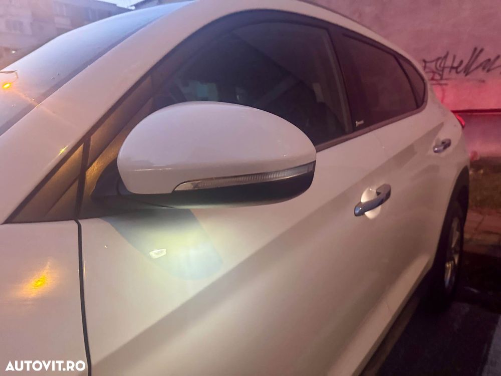 Hyundai Tucson blue 1.7 CRDi 2WD Style - 11