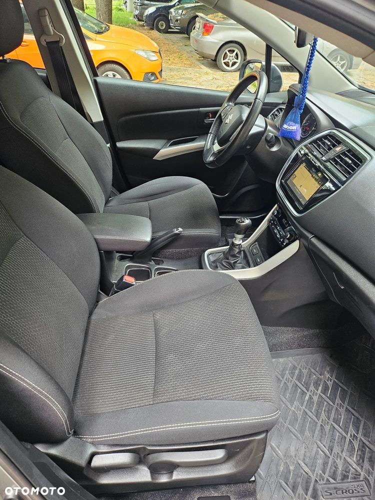 Suzuki SX4 S-Cross 1.4 T Premium - 18
