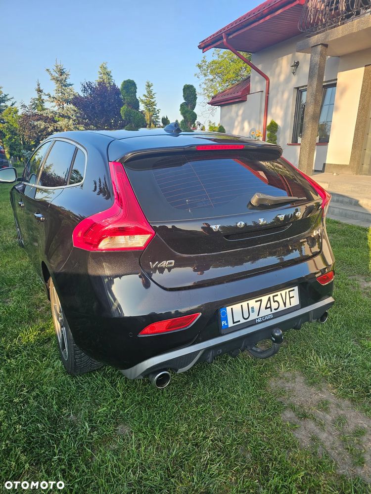 Volvo V40 D4 Drive-E R-Design Momentum - 4