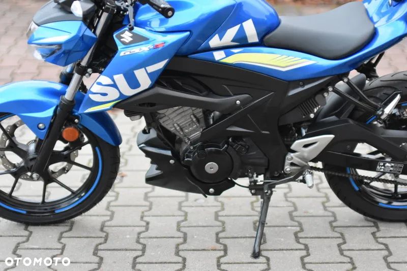 Suzuki GSX - 30