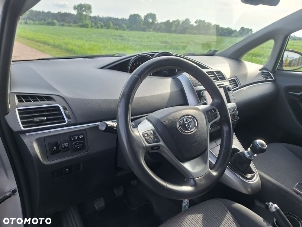 Toyota Verso 2.0 D-4D Premium - 12