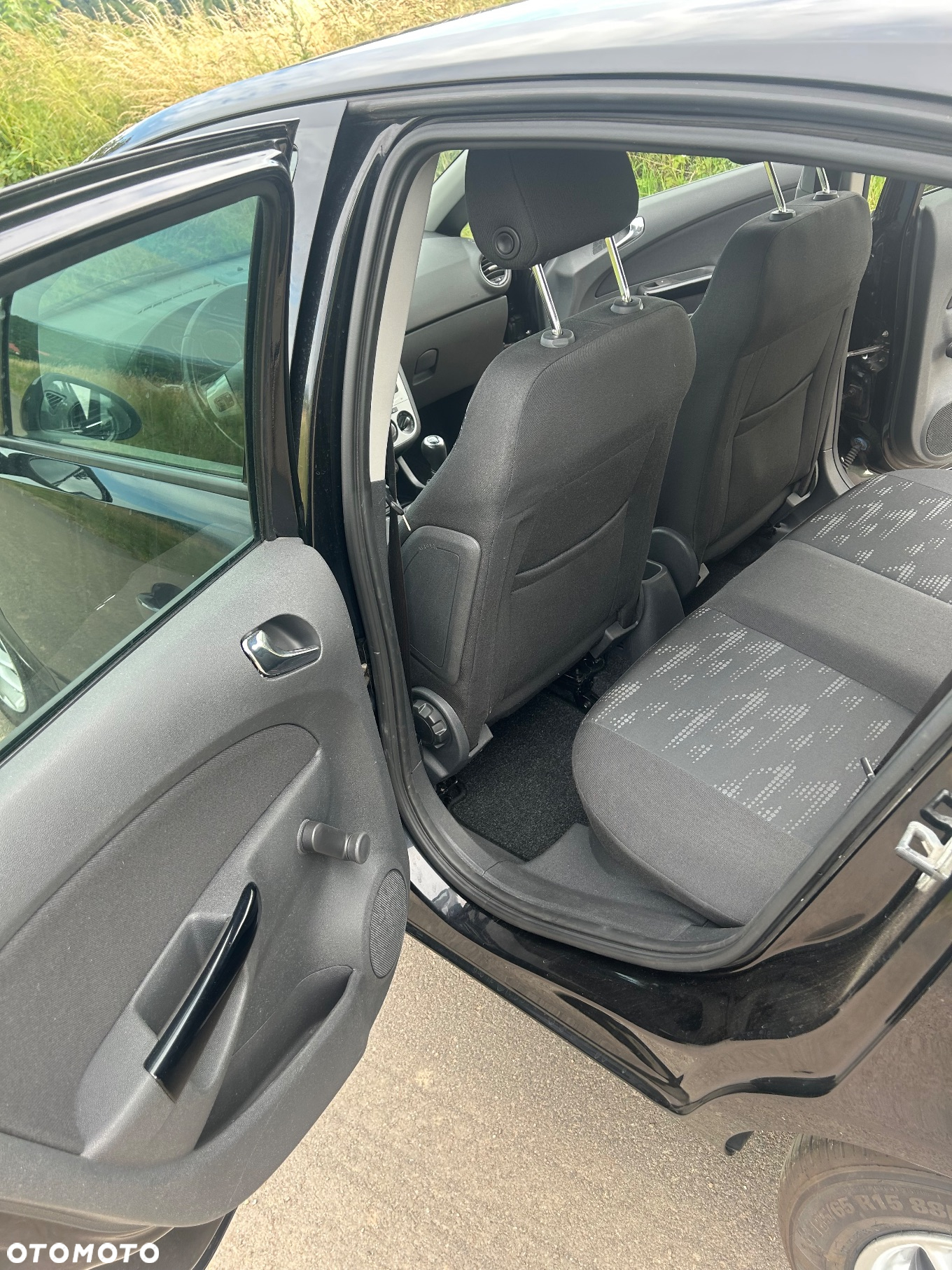 Opel Corsa 1.4 16V Active - 13