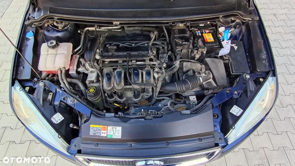 Ford Focus 1.6 Ti-VCT Sport - 24