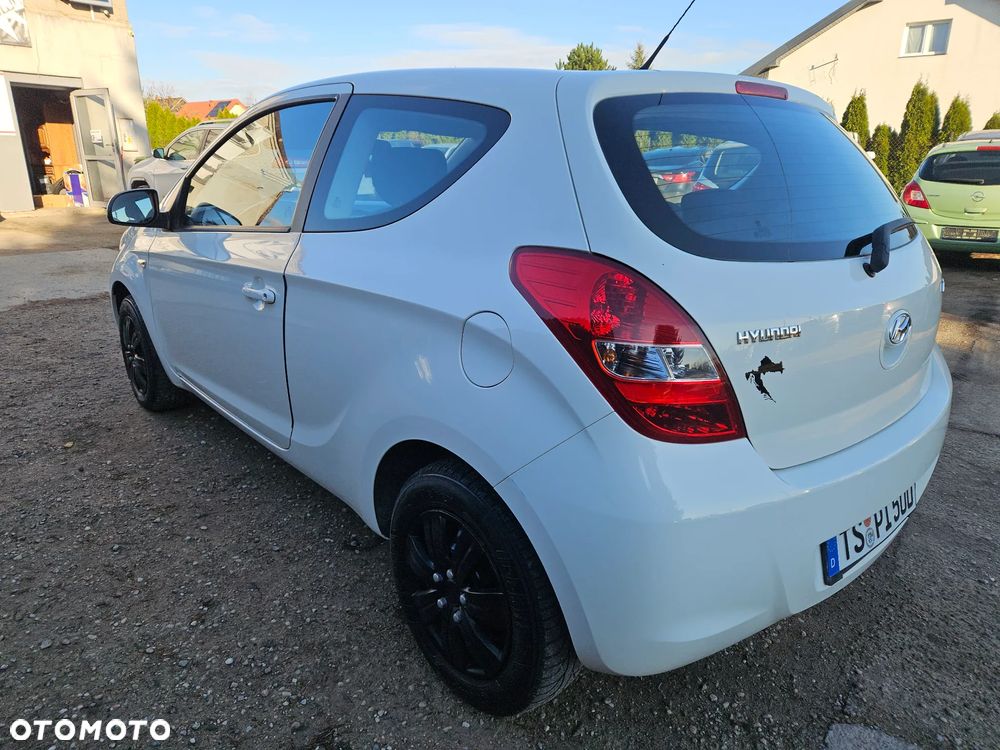 Hyundai i20 1.2 Comfort - 13