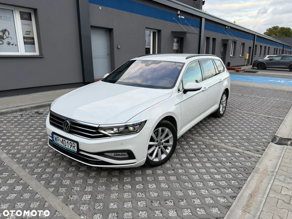 Volkswagen Passat 2.0 TDI SCR DSG Business - 17