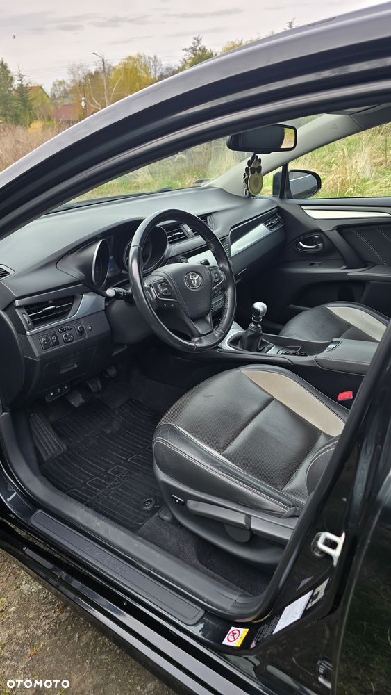 Toyota Avensis 2.0 D-4D Active Business - 9