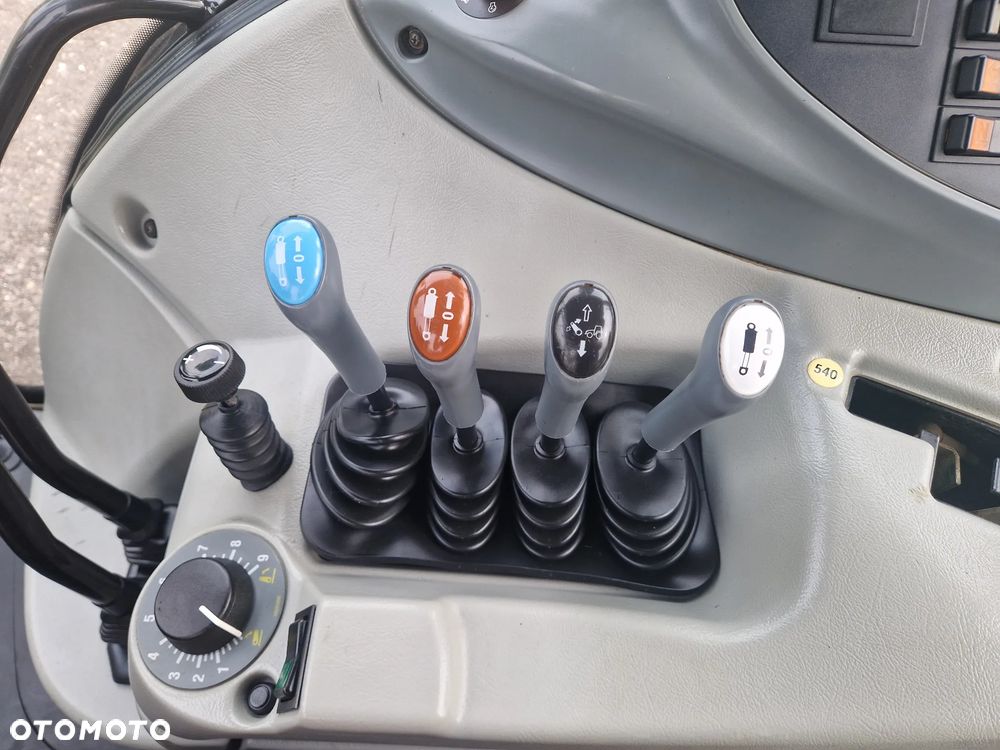 Valtra T131 HiTech - 9
