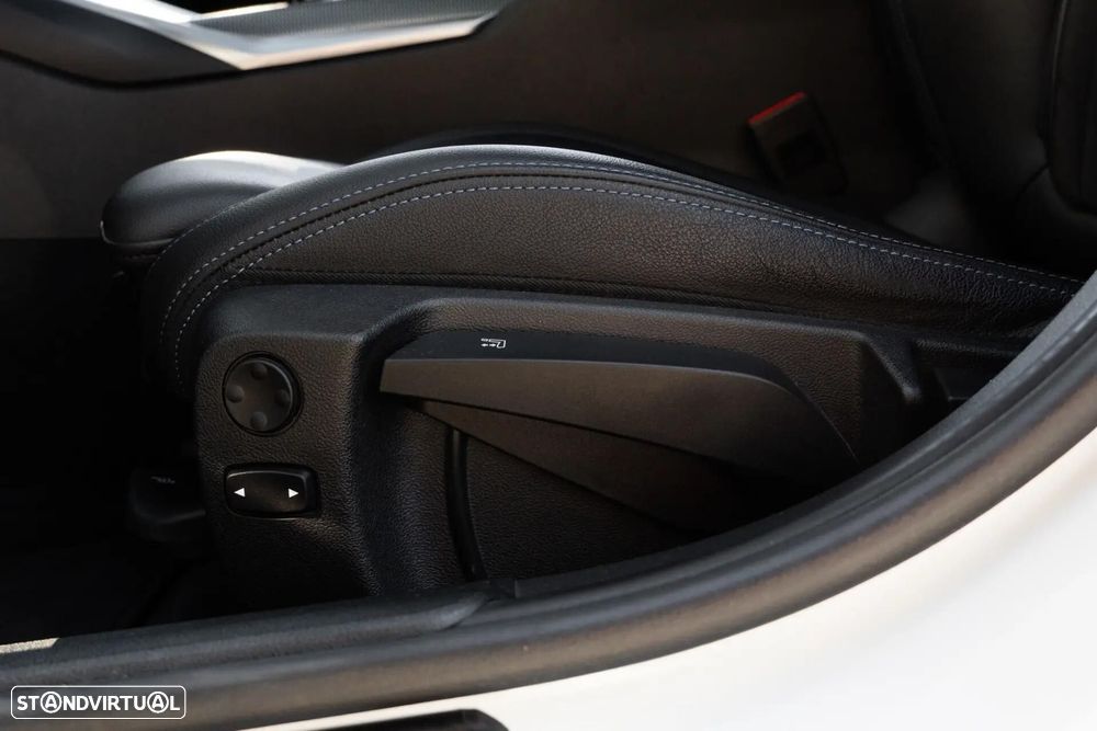 BMW 330 e Pack M Auto - 53