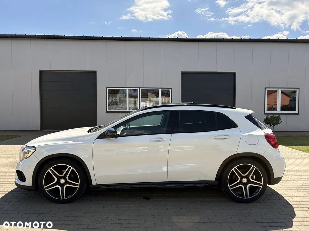Mercedes-Benz GLA 200 7G-DCT AMG Line - 4