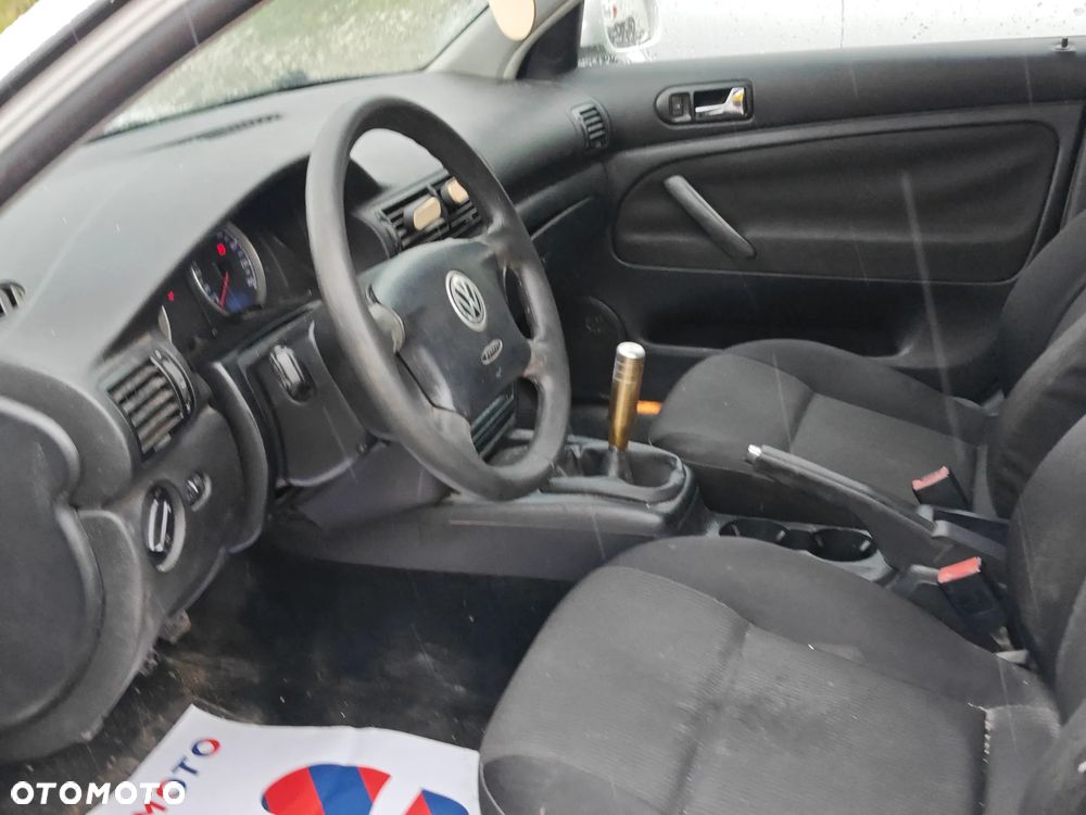 Volkswagen Passat 1.9 TDI Comfortline - 7