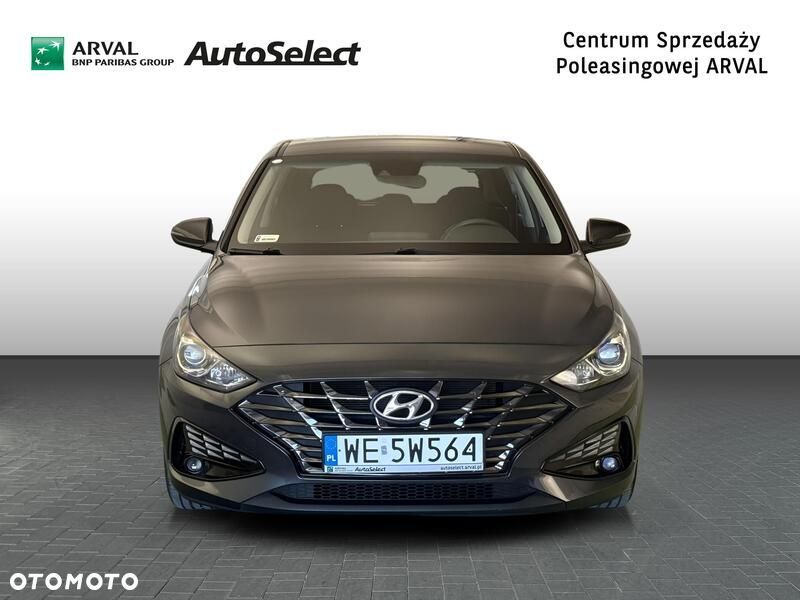 Hyundai i30 1.5 DPI Smart - 10