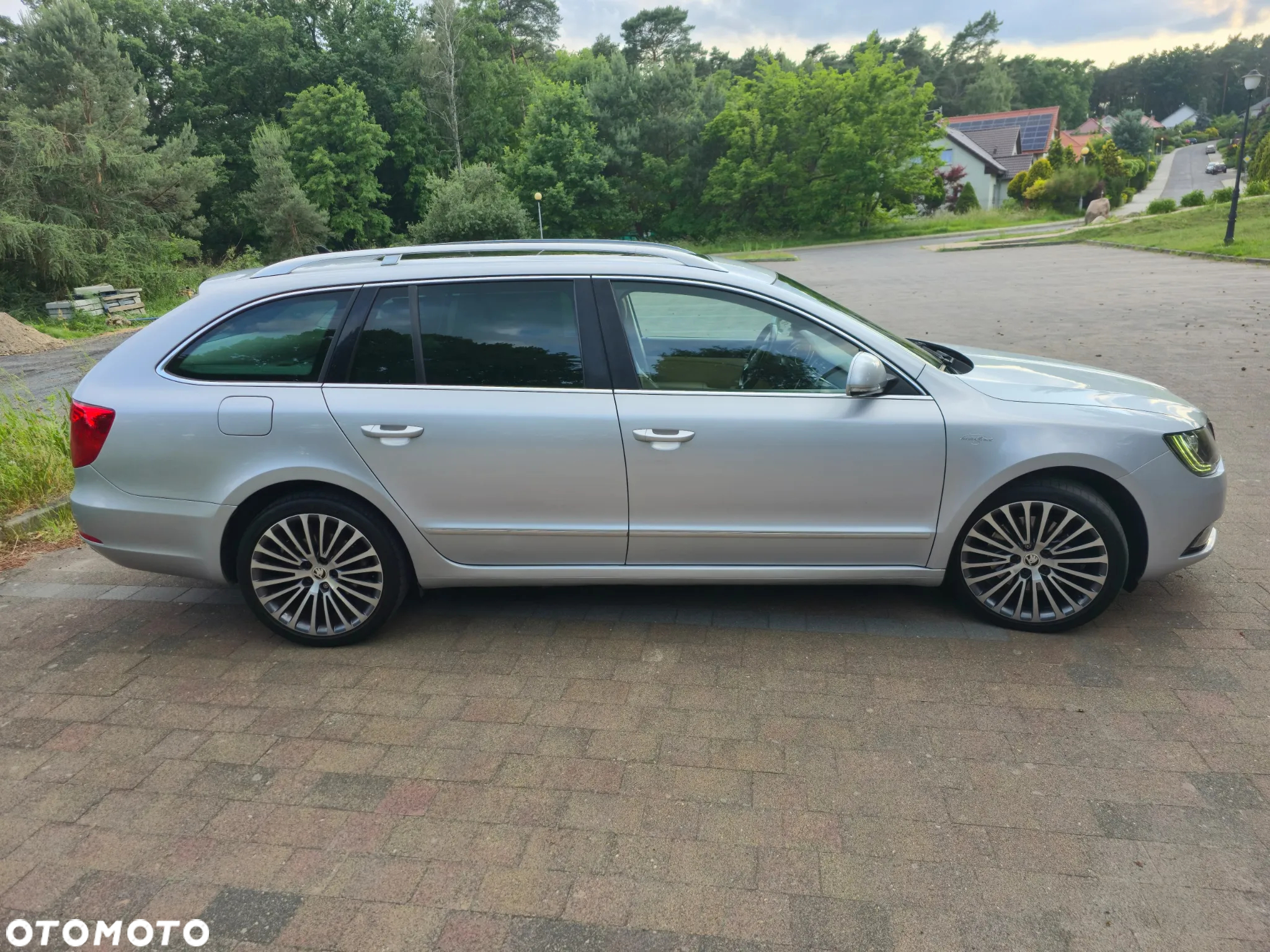 Skoda Superb 2.0 TDI 4x4 L&K DSG - 4