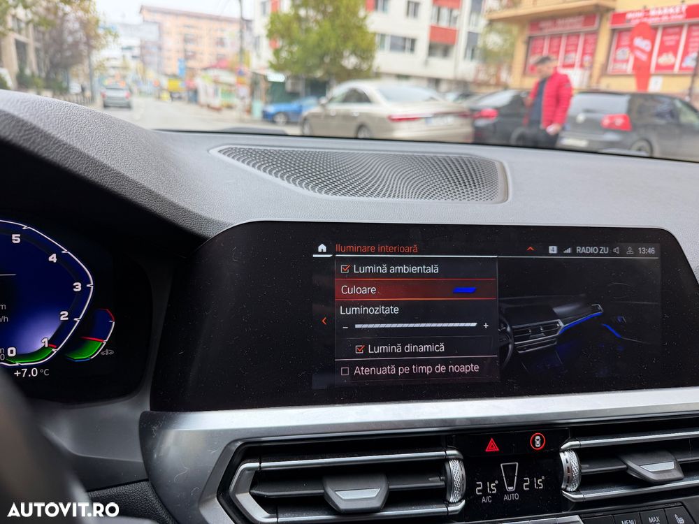 BMW Seria 3 320i AT - 20