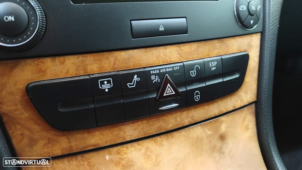 Mercedes-Benz E 220 CDi Avantgarde Aut. - 31