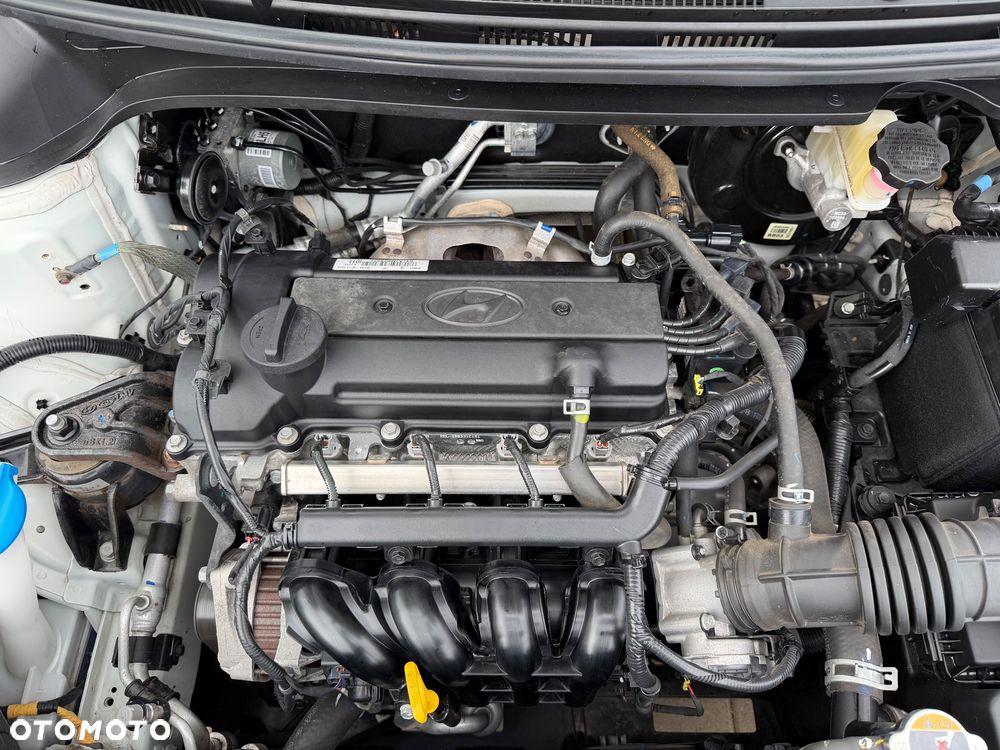 Hyundai i20 1.25 Wersja Jubileuszowa - 40